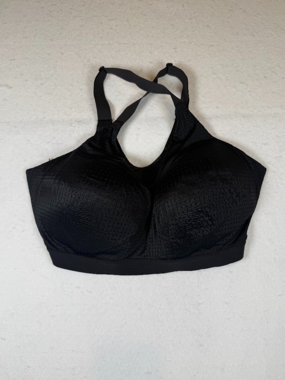 Victoria’s Secret 36DDD Lightweight Sports Bra Black Mesh Wireless Pullover EUC